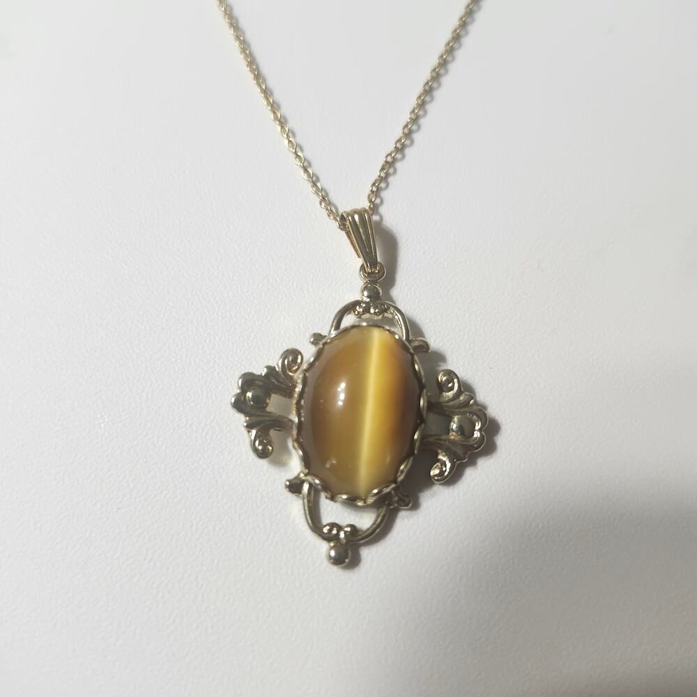 Vintage Special USA 1/20 14K Gold Filled Yellow Cat Eye Oval Pendant Necklace
